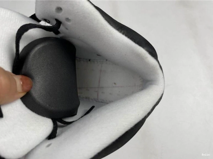 Bmlin CT4838-011 5 OREO JORDAN AIR 0707